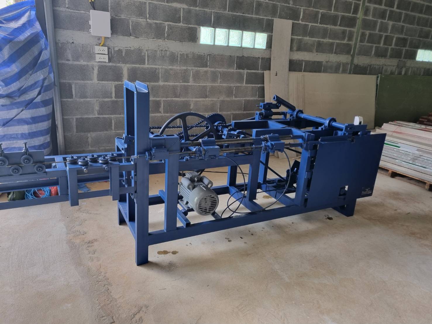 Rebar Ring Bender - Stirrup bending machine   5-6 mm model SM-80A MINI